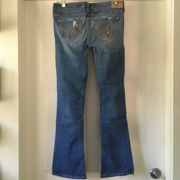 Hollister Distressed Jeans - Picture 4 of 4
